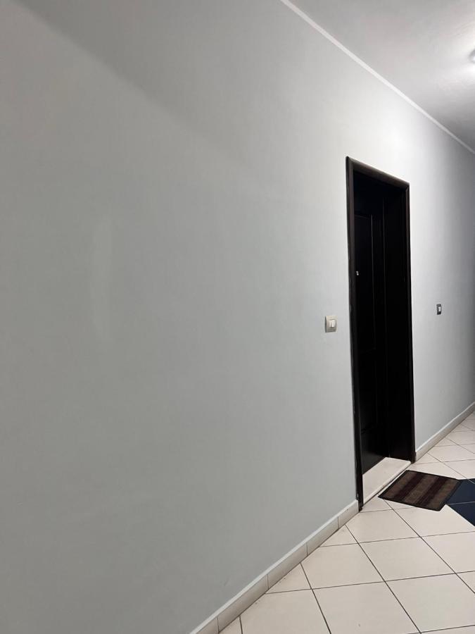 Ferienwohnung Comfy Apartament Vlorë Exterior foto